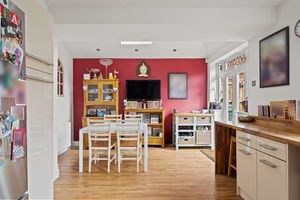 Photo 11- click for photo gallery